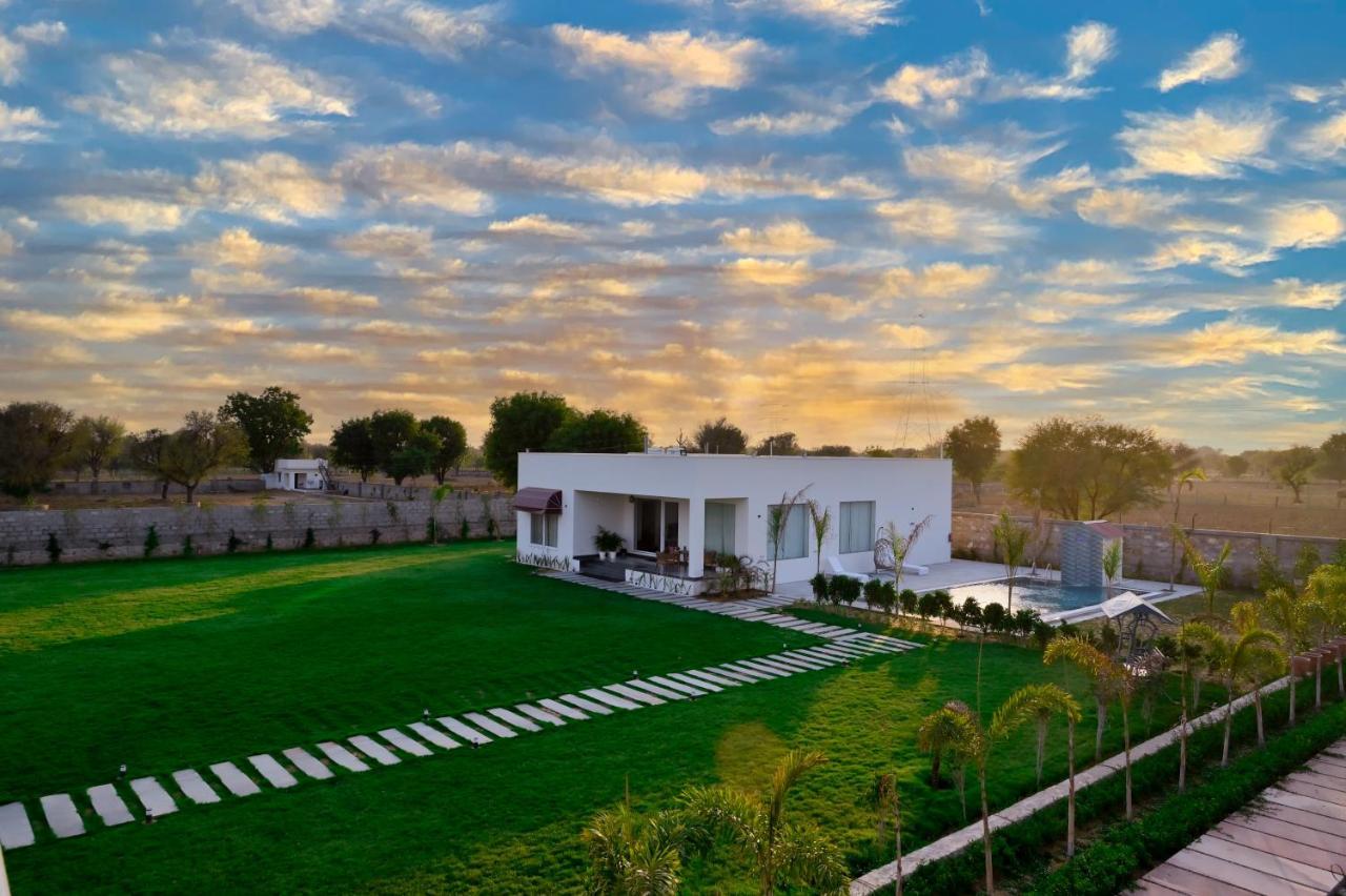 The Peace- A Luxury Private Pool Villa Divisione di Divisione di Jaipur Esterno foto